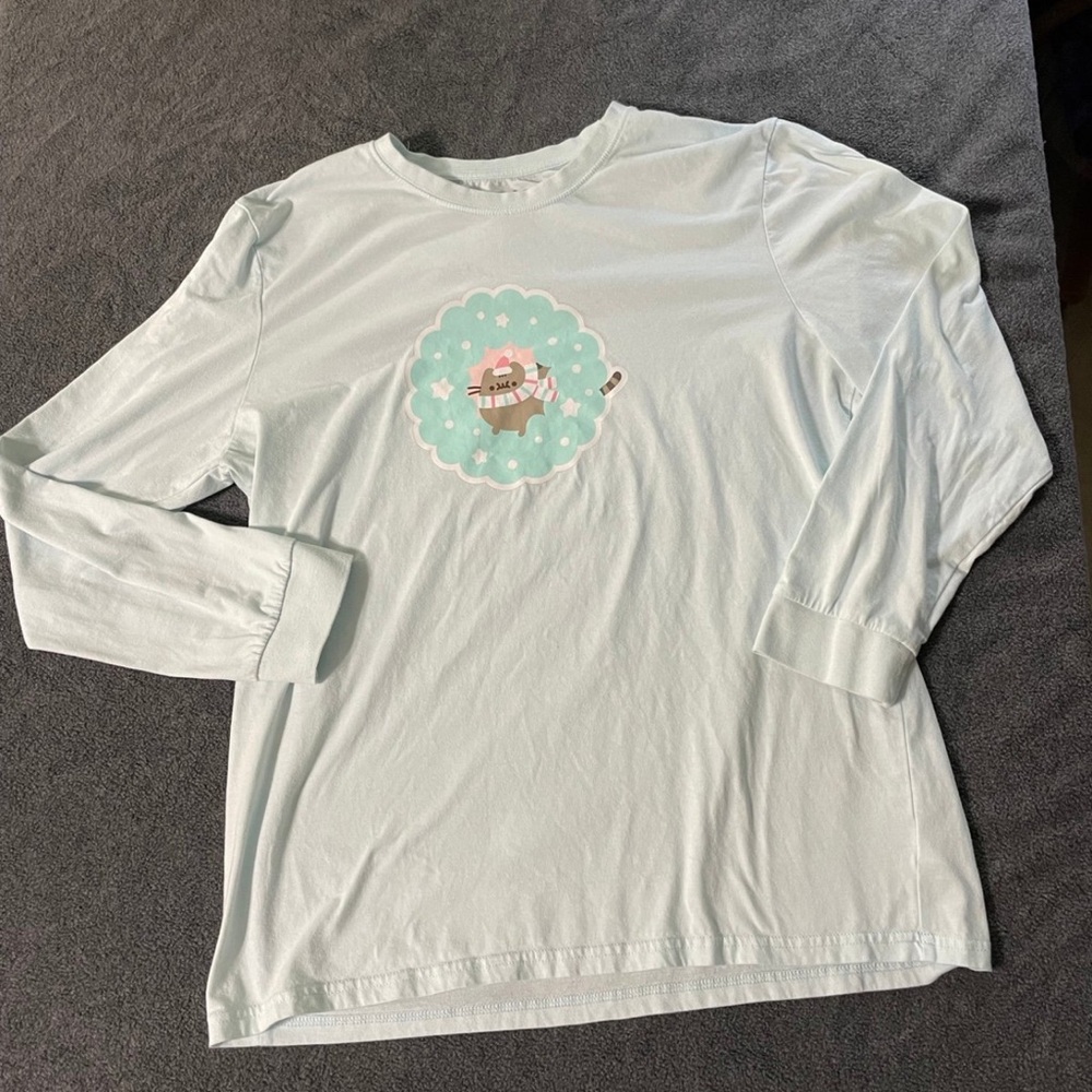 Pusheen Box Exclusive Longsleeve Winter T-Shirt. XS but fits like medium